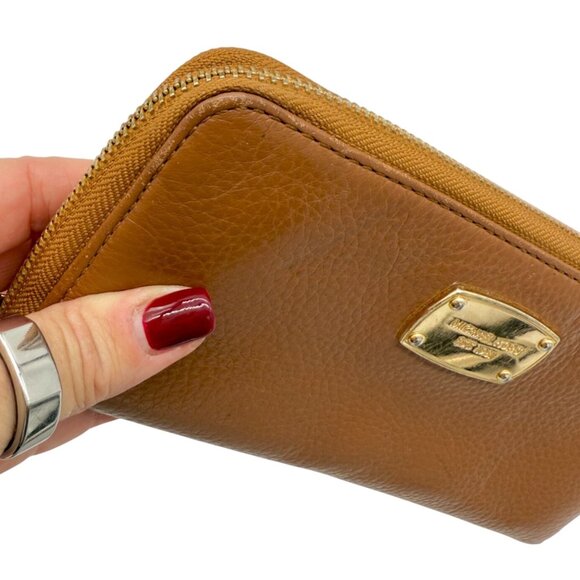 Michael Kors Jet Set Continental Wallet in Brown Pebbled Leather w/ Gold Hardwar - Picture 2 of 11